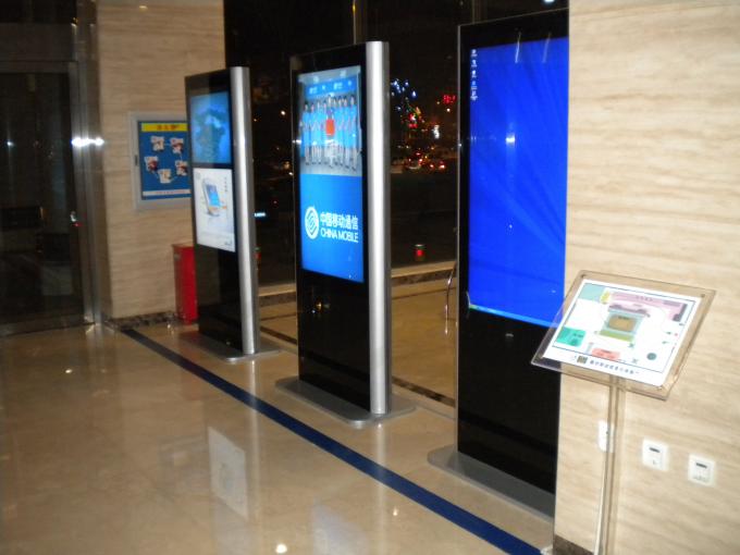 De vrije Status Zelf dient Interactieve Digitale Signage TFT LCD Adverterend Vertoning 0